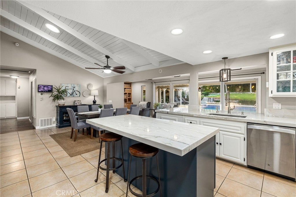 La Verne, California, 91750, United States, 4 Bedrooms Bedrooms, ,2 BathroomsBathrooms,Residential,Active,1961967