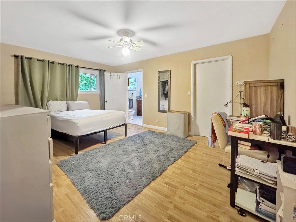 Huntington Beach, California, 92647, United States, ,5 BathroomsBathrooms,Residential,Active,1867911