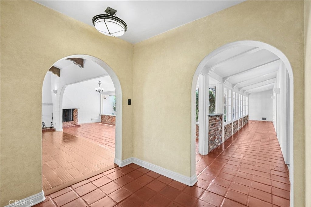 North Hollywood, California, 91602, United States, 3 Bedrooms Bedrooms, ,2 BathroomsBathrooms,Residential,Active,1914796
