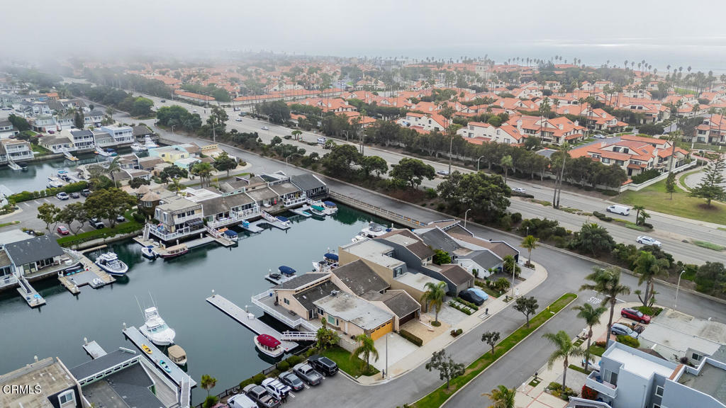 Oxnard, California, 93035, United States, 2 Bedrooms Bedrooms, ,2 BathroomsBathrooms,Residential,Active,1990634