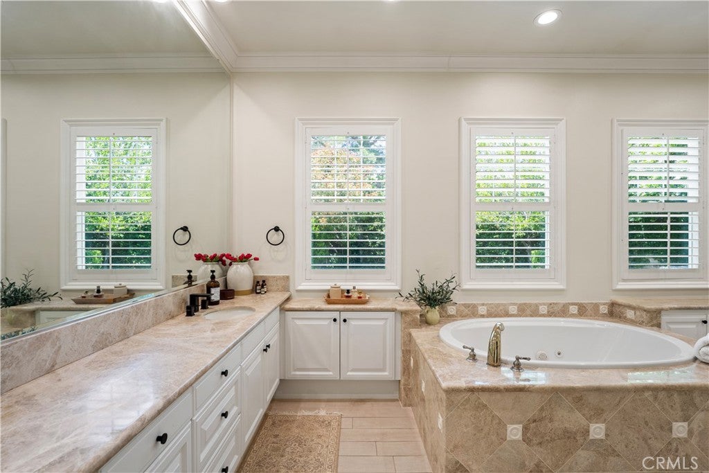 Canyon Country, California, 91387, United States, 4 Bedrooms Bedrooms, ,5 BathroomsBathrooms,Residential,Active,1829894