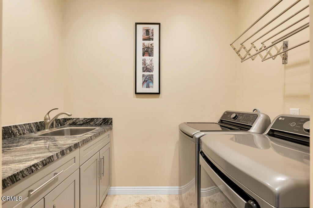 Camarillo, California, 93010, United States, 4 Bedrooms Bedrooms, ,6 BathroomsBathrooms,Residential,Active,1987228