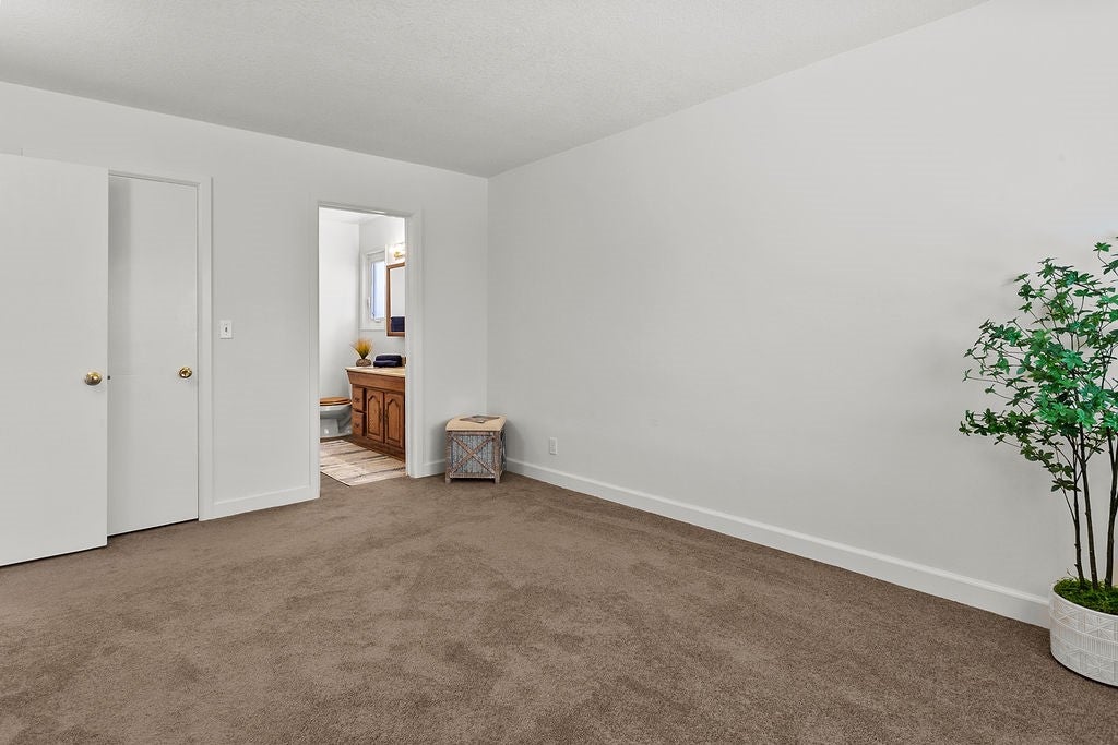 Seal Beach, California, 90740, United States, 4 Bedrooms Bedrooms, ,2 BathroomsBathrooms,Residential,Active,1900161