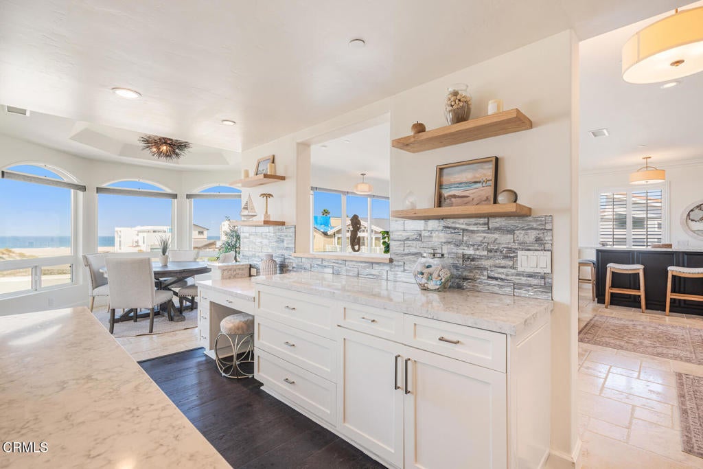 Oxnard, California, 93035, United States, 5 Bedrooms Bedrooms, ,6 BathroomsBathrooms,Residential,Contingent,1973330