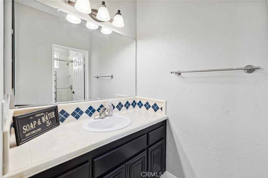 Yucaipa, California, 92399, United States, 4 Bedrooms Bedrooms, ,6 BathroomsBathrooms,Residential,Active,1858722