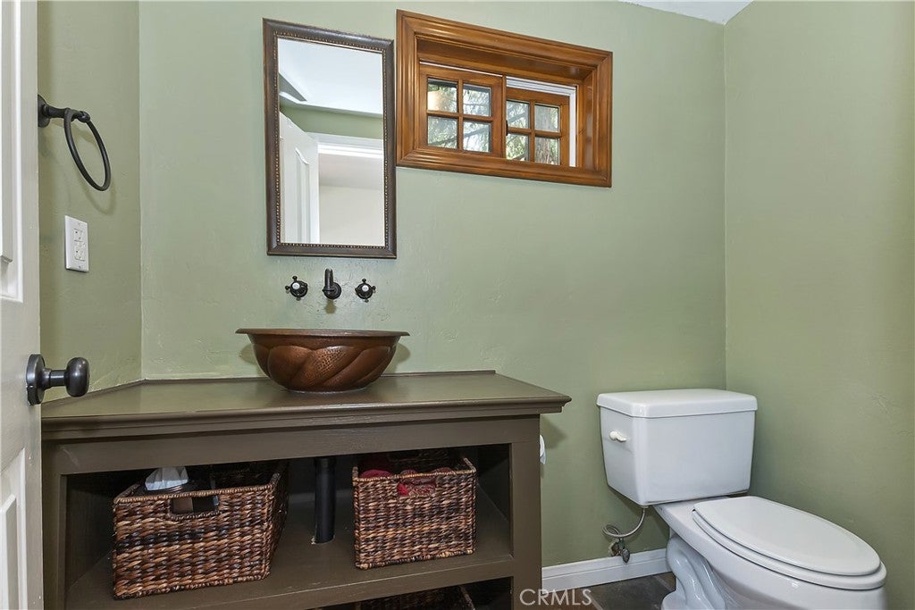 Lake Arrowhead, California, 92352, United States, ,4 BathroomsBathrooms,Residential,Active,1791398