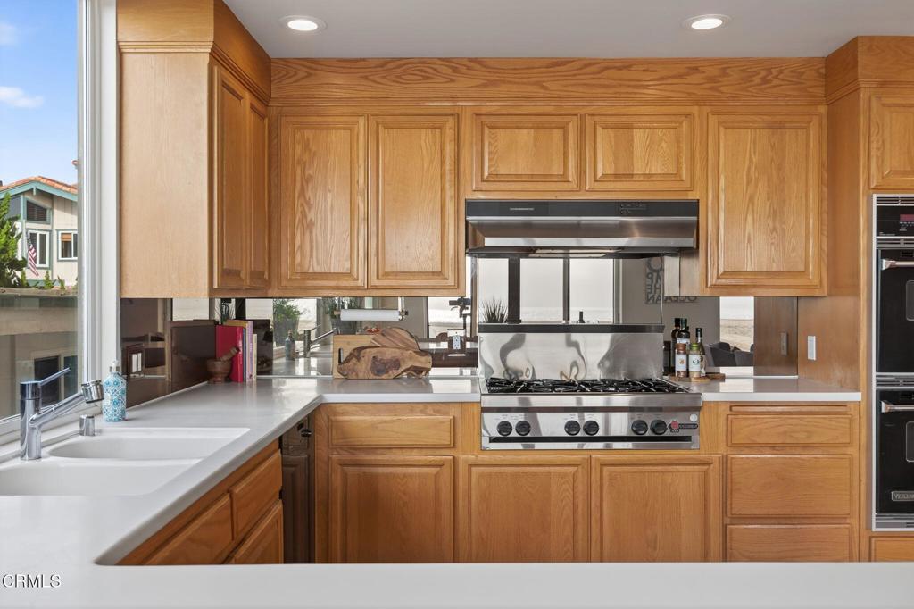 Oxnard, California, 93035, United States, 3 Bedrooms Bedrooms, ,3 BathroomsBathrooms,Residential,Active,1951816