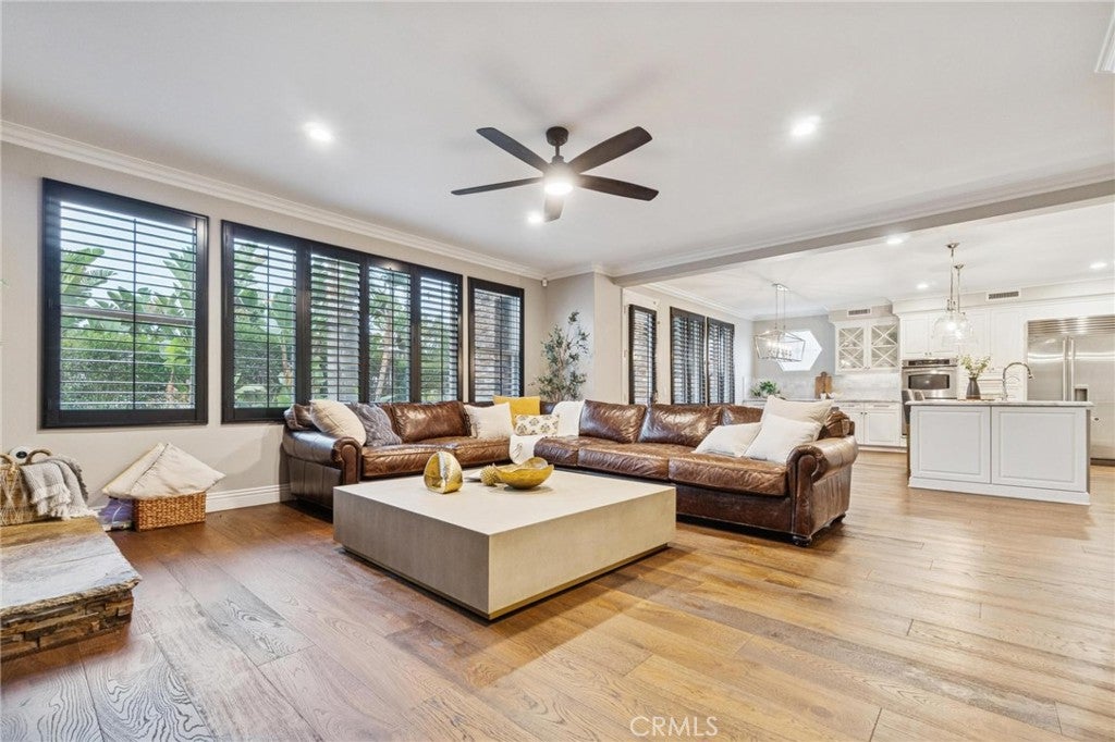 Valencia, California, 91354, United States, 6 Bedrooms Bedrooms, ,6 BathroomsBathrooms,Residential,Active,2008301