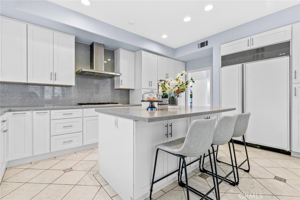 Chatsworth, California, 91311, United States, 5 Bedrooms Bedrooms, ,6 BathroomsBathrooms,Residential,Active,2015219