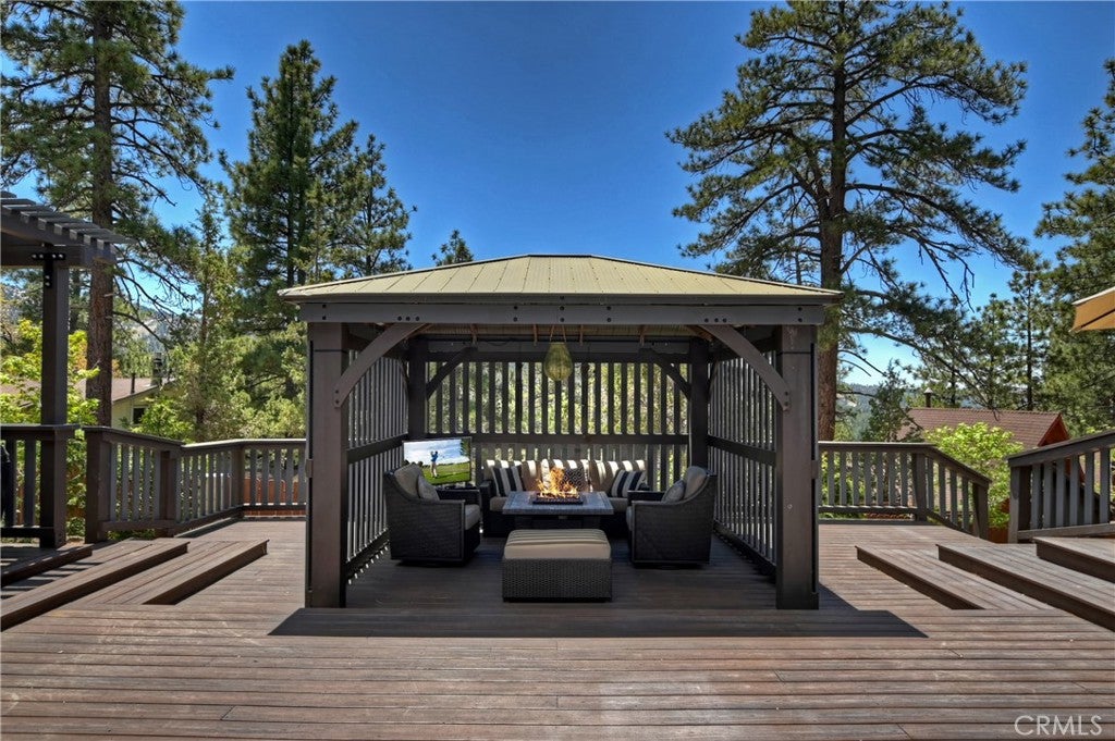 Big Bear City, California, 92314, United States, 4 Bedrooms Bedrooms, ,5 BathroomsBathrooms,Residential,Active,2006763