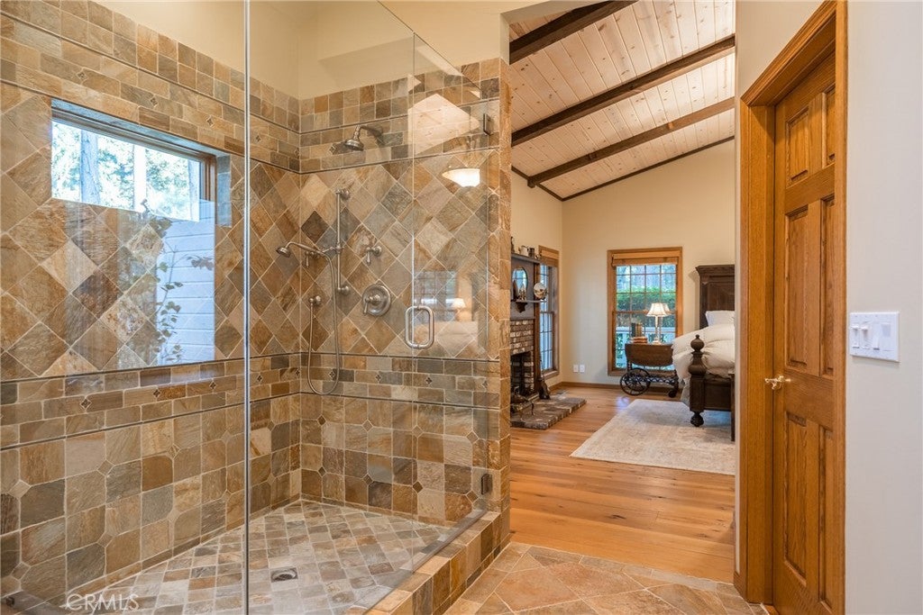 Big Bear Lake, California, 92315, United States, 4 Bedrooms Bedrooms, ,4 BathroomsBathrooms,Residential,Active,1914598