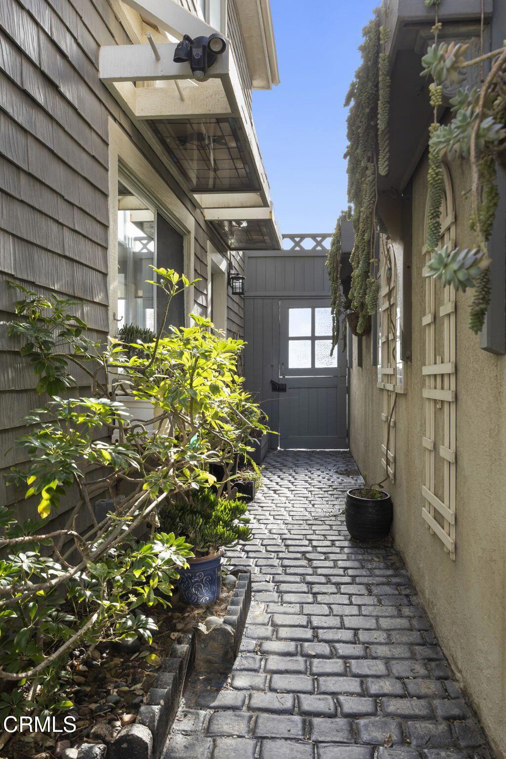 Oxnard, California, 93035, United States, 3 Bedrooms Bedrooms, ,4 BathroomsBathrooms,Residential,Active,1905342