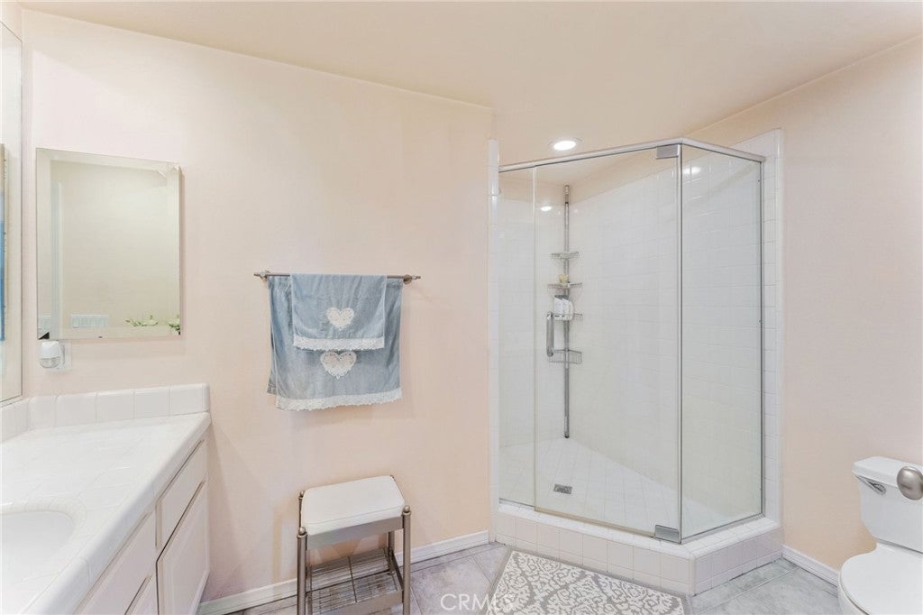 Irvine, California, 92603, United States, 4 Bedrooms Bedrooms, ,4 BathroomsBathrooms,Residential,Active,1986909