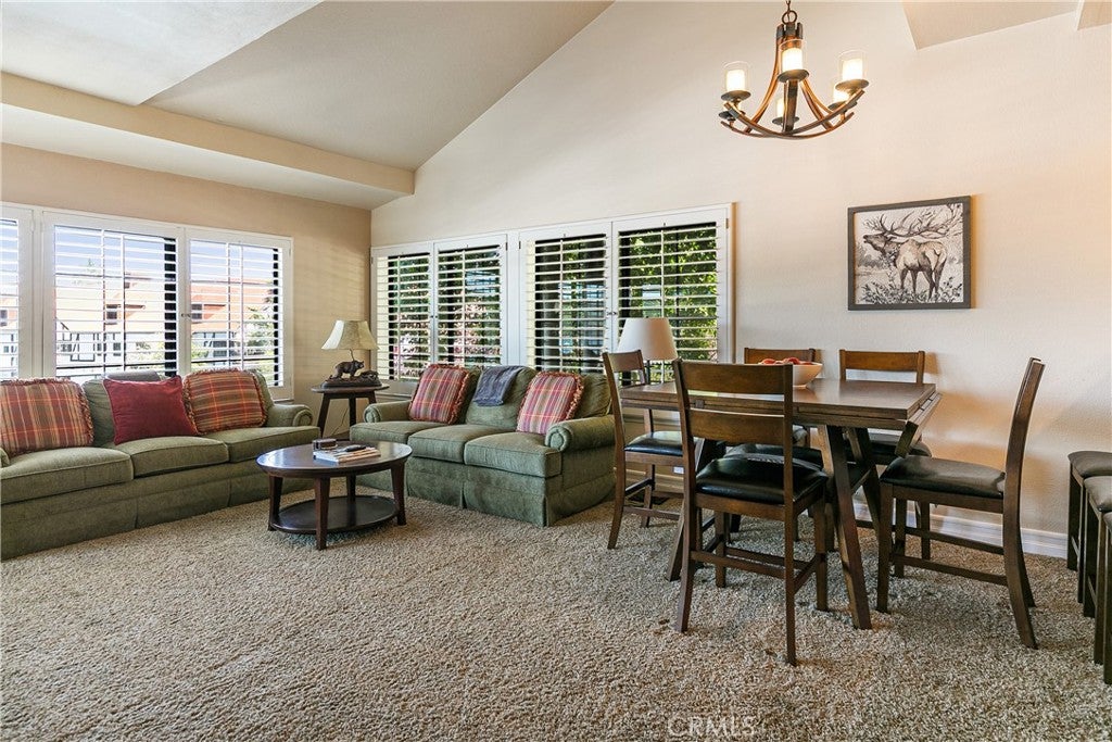 Lake Arrowhead, California, 92352, United States, 2 Bedrooms Bedrooms, ,3 BathroomsBathrooms,Residential,Active,1908134