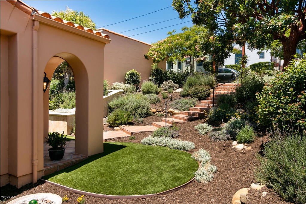 Ventura, California, 93001, United States, 4 Bedrooms Bedrooms, ,4 BathroomsBathrooms,Residential,Contingent,1944037