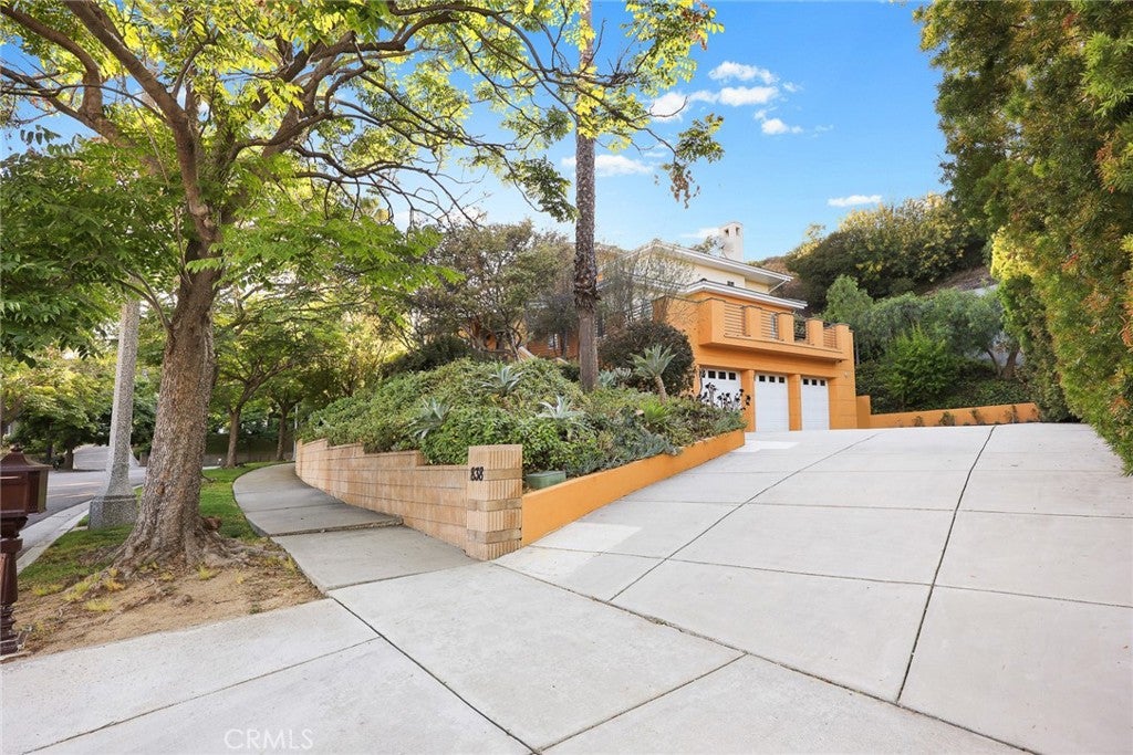 South Pasadena, California, 91030, United States, 4 Bedrooms Bedrooms, ,5 BathroomsBathrooms,Residential,Active,1968417