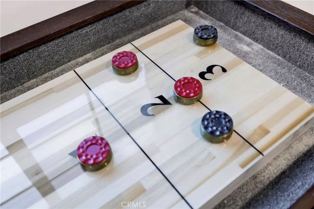 Big Bear Lake, California, 92315, United States, 4 Bedrooms Bedrooms, ,4 BathroomsBathrooms,Residential,Active,1999274