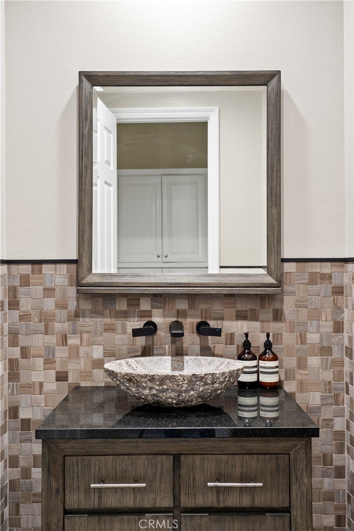 Canyon Country, California, 91387, United States, 4 Bedrooms Bedrooms, ,5 BathroomsBathrooms,Residential,Active,1953690