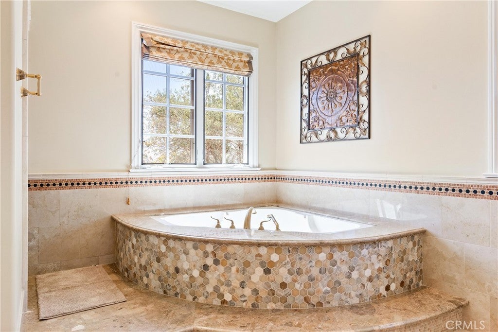 Ladera Ranch, California, 92694, United States, 5 Bedrooms Bedrooms, ,6 BathroomsBathrooms,Residential,Active,1798097