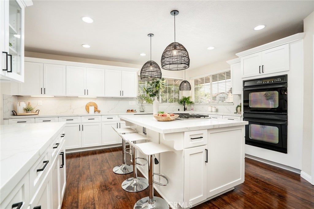Huntington Beach, California, 92647, United States, 4 Bedrooms Bedrooms, ,3 BathroomsBathrooms,Residential,Active,2030516