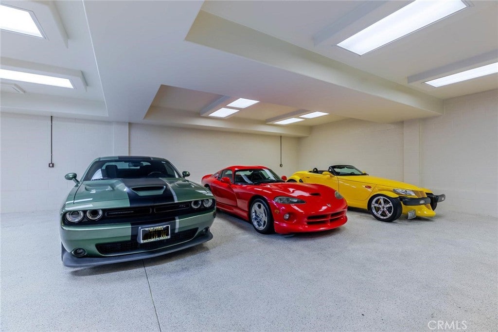 Valencia, California, 91381, United States, 6 Bedrooms Bedrooms, ,11 BathroomsBathrooms,Residential,Active,1959978