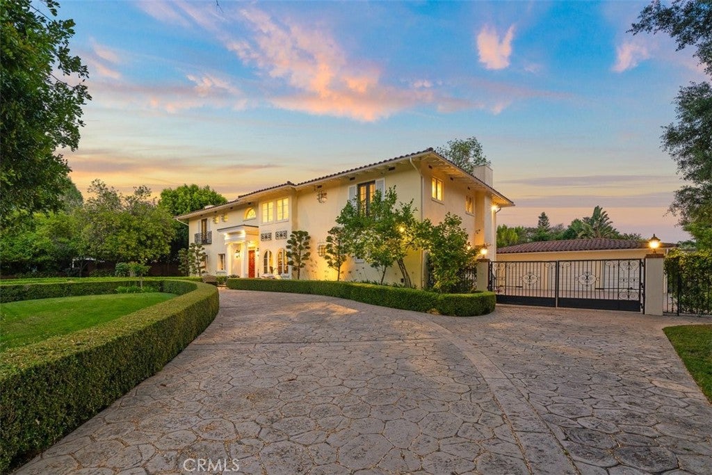 San Marino, California, 91108, United States, 5 Bedrooms Bedrooms, ,6 BathroomsBathrooms,Residential,Active,1905042