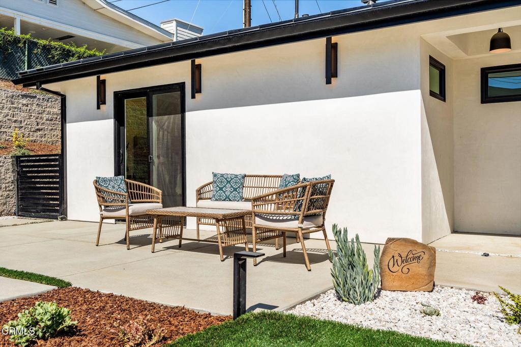 Ventura, California, 93003, United States, 4 Bedrooms Bedrooms, ,3 BathroomsBathrooms,Residential,Active,1936147