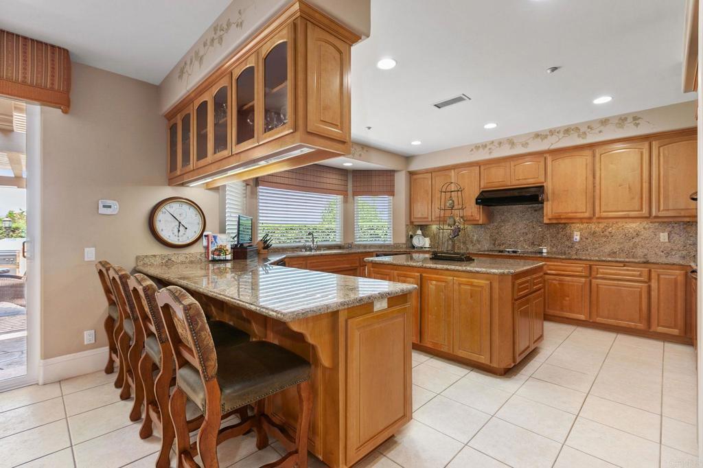 Bonsall, California, 92003, United States, 4 Bedrooms Bedrooms, ,4 BathroomsBathrooms,Residential,Active,1892629