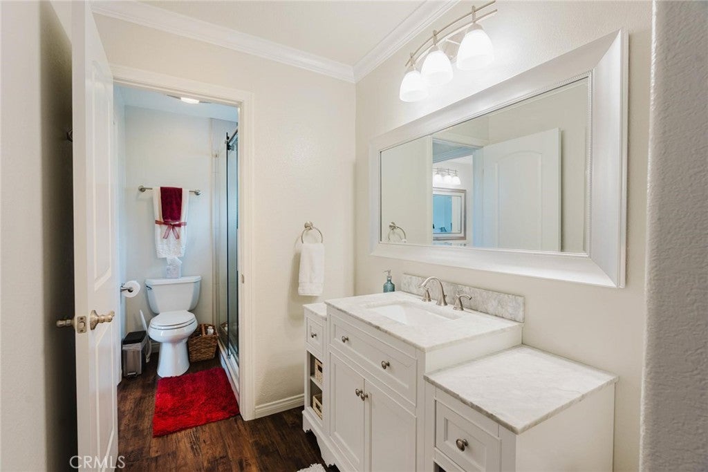 Santa Clarita, California, 91350, United States, 6 Bedrooms Bedrooms, ,5 BathroomsBathrooms,Residential,Active,2006901