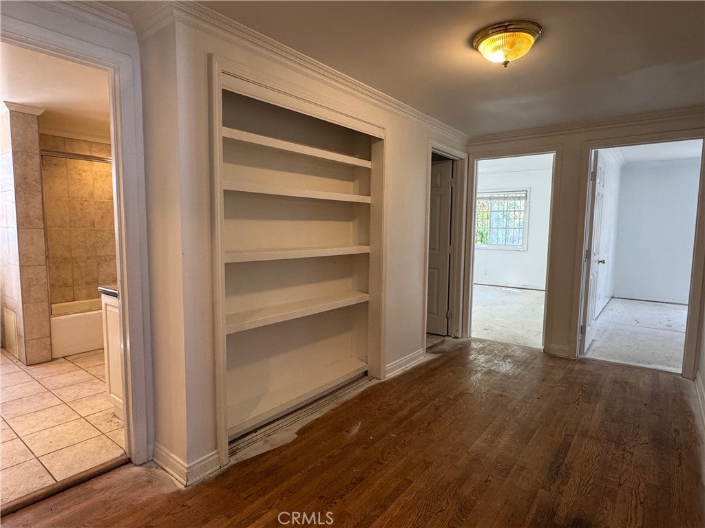 Los Angeles, California, 90036, United States, 5 Bedrooms Bedrooms, ,4 BathroomsBathrooms,Residential,Active,1952991