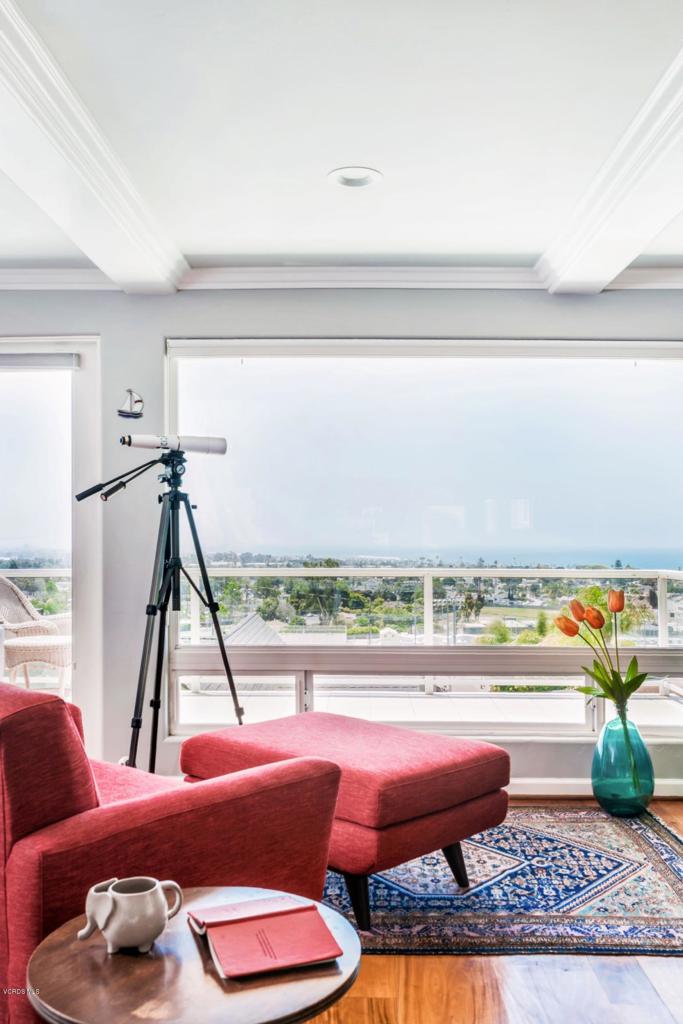 Ventura, California, 93001, United States, 2 Bedrooms Bedrooms, ,3 BathroomsBathrooms,Residential,Active,1944022
