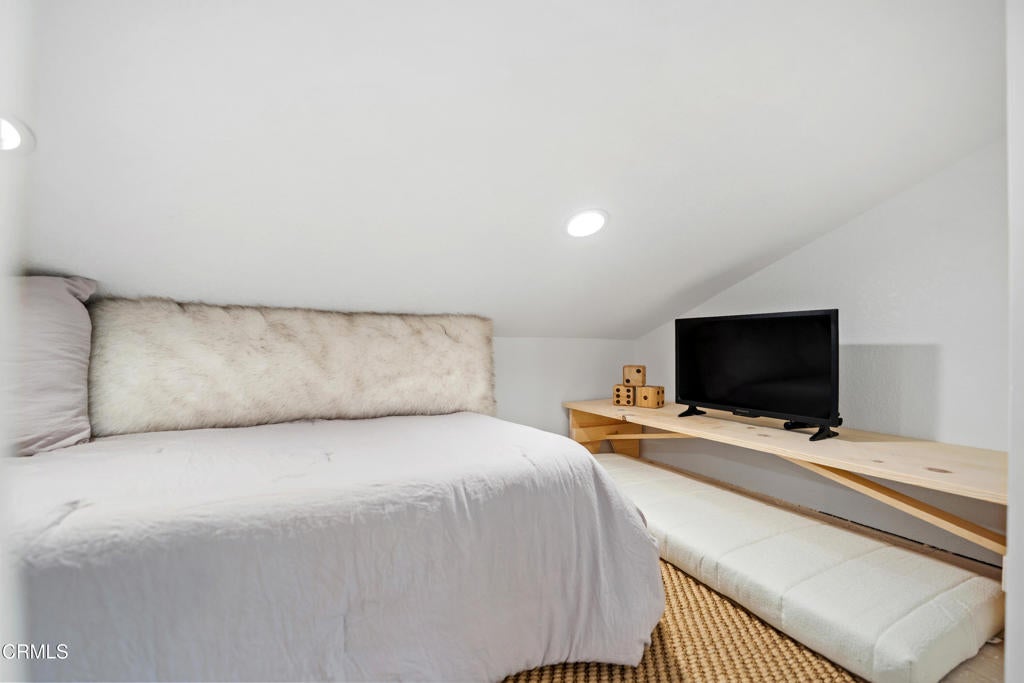Oxnard, California, 93035, United States, 3 Bedrooms Bedrooms, ,3 BathroomsBathrooms,Residential,Active,1798066