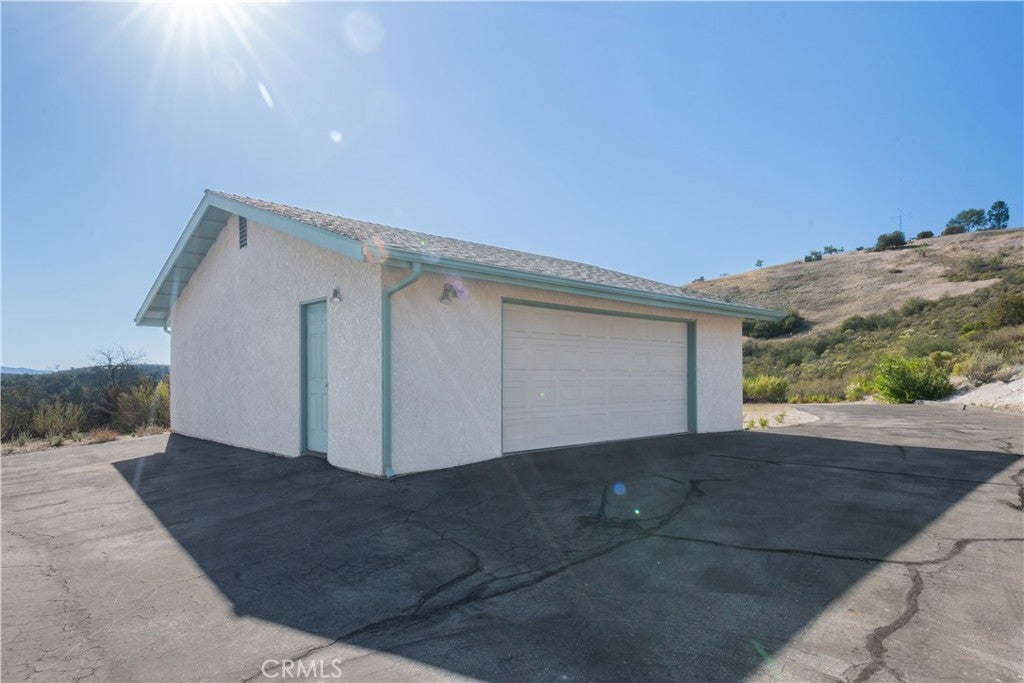 Paso Robles, California, 93446, United States, 3 Bedrooms Bedrooms, ,4 BathroomsBathrooms,Residential,Active,1970943