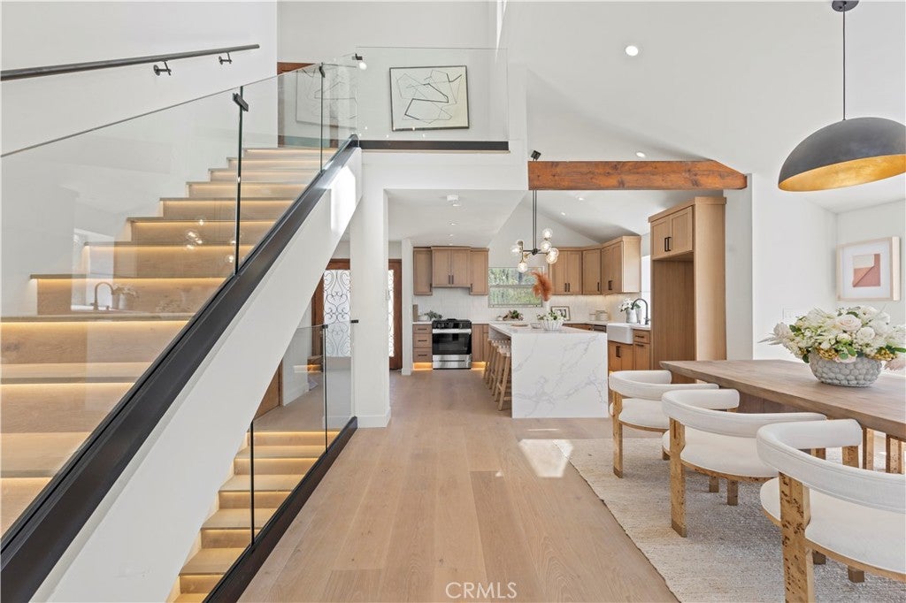 Los Angeles, California, 90046, United States, 3 Bedrooms Bedrooms, ,4 BathroomsBathrooms,Residential,Active,1862862