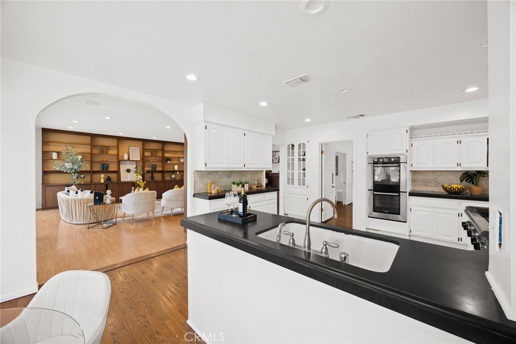 San Marino, California, 91108, United States, 4 Bedrooms Bedrooms, ,3 BathroomsBathrooms,Residential,Active,1993951