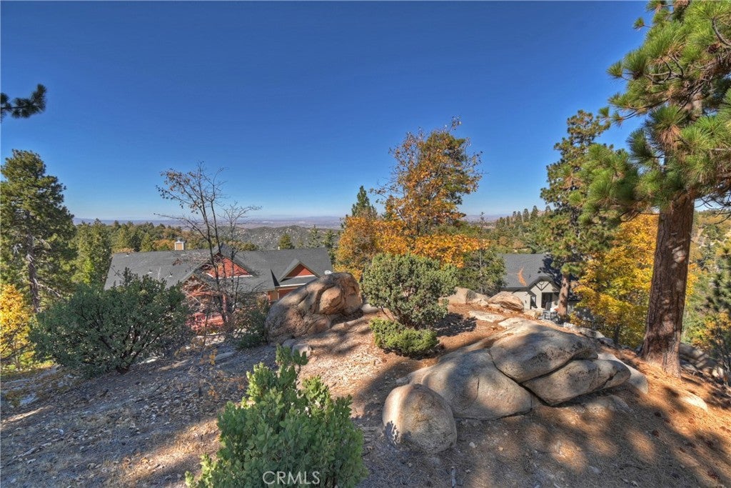 Lake Arrowhead, California, 92352, United States, 4 Bedrooms Bedrooms, ,3 BathroomsBathrooms,Residential,Active,1998581