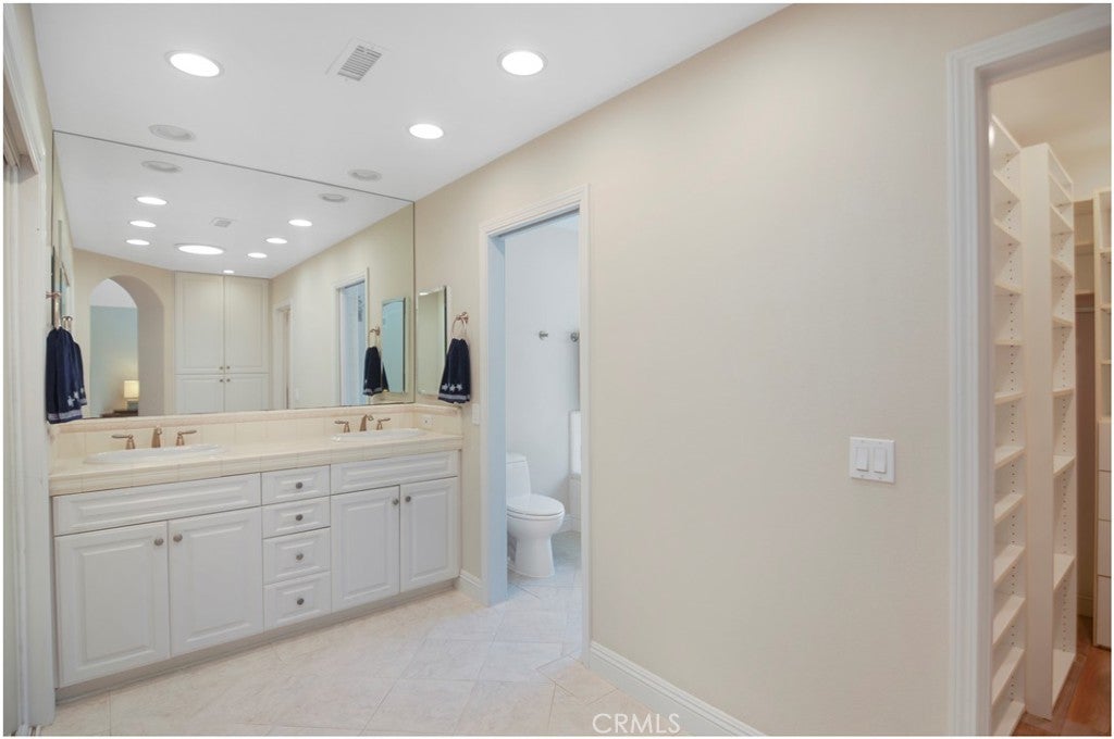 San Juan Capistrano, California, 92675, United States, 4 Bedrooms Bedrooms, ,3 BathroomsBathrooms,Residential,Active,1877832