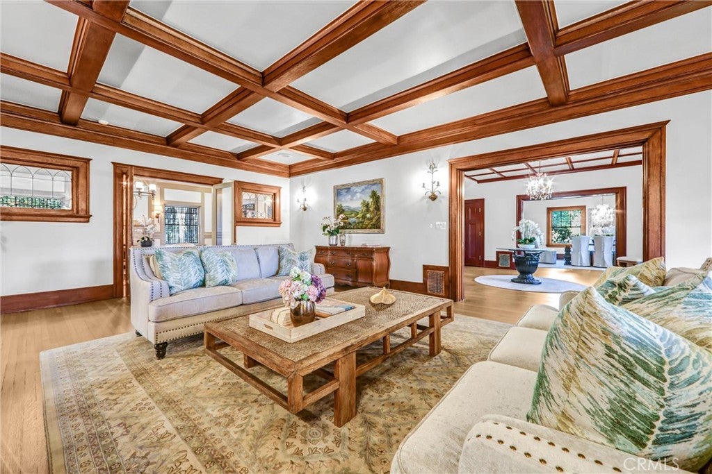 Pasadena, California, 91106, United States, 8 Bedrooms Bedrooms, ,10 BathroomsBathrooms,Residential,Active,1996260