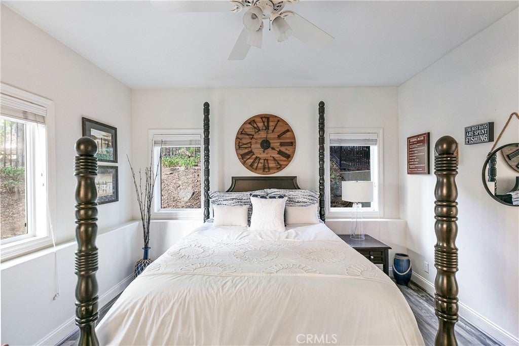 Lake Arrowhead, California, 92352, United States, 2 Bedrooms Bedrooms, ,3 BathroomsBathrooms,Residential,Active,1945074