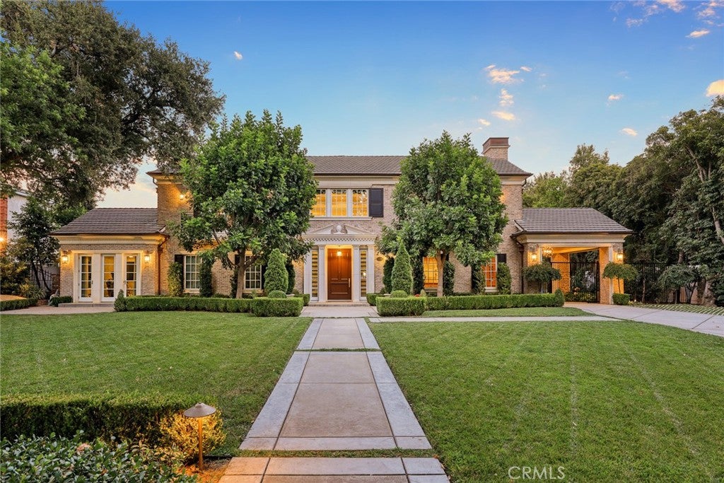 Arcadia, California, 91006, United States, 6 Bedrooms Bedrooms, ,8 BathroomsBathrooms,Residential,Active,1933891