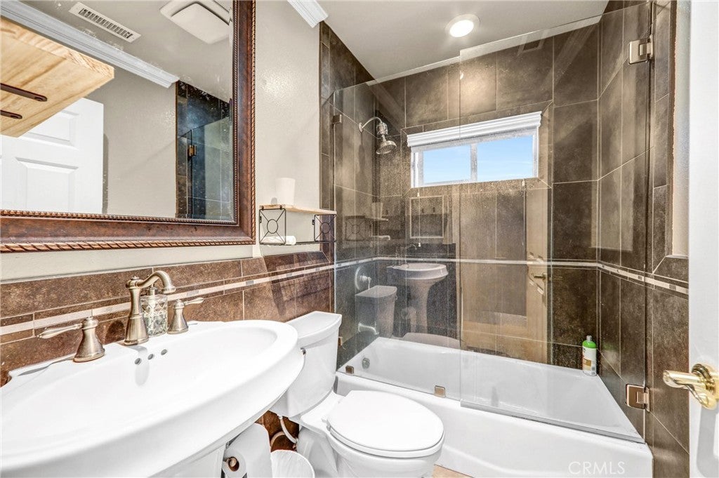 Arcadia, California, 91006, United States, 8 Bedrooms Bedrooms, ,10 BathroomsBathrooms,Residential,Active,1922498