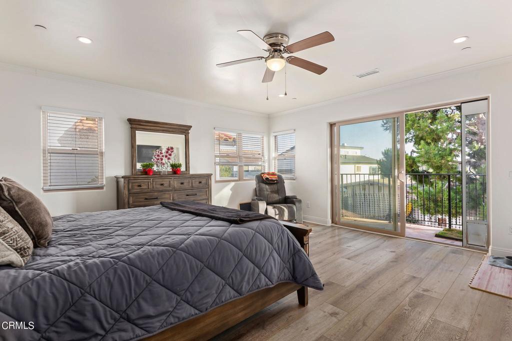 Oxnard, California, 93035, United States, 4 Bedrooms Bedrooms, ,5 BathroomsBathrooms,Residential,Active,1869114