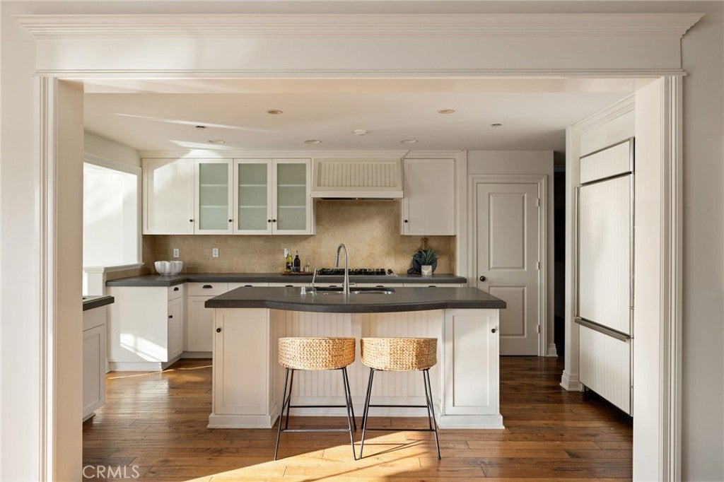 Corona Del Mar, California, 92625, United States, 4 Bedrooms Bedrooms, ,3 BathroomsBathrooms,Residential,Active,1871240