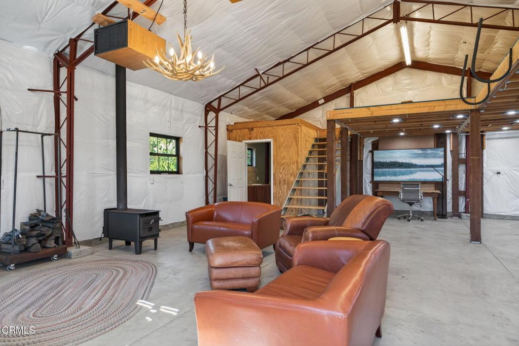 Camarillo, California, 93010, United States, 4 Bedrooms Bedrooms, ,3 BathroomsBathrooms,Residential,Active,2027321