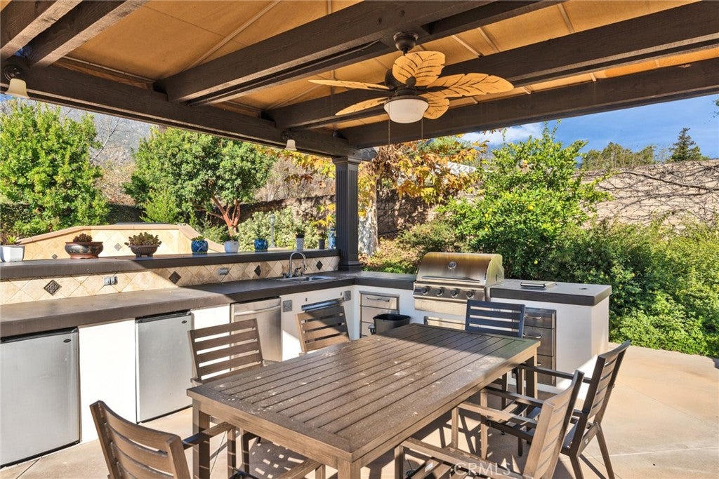 Claremont, California, 91711, United States, 5 Bedrooms Bedrooms, ,4 BathroomsBathrooms,Residential,Active,2010578