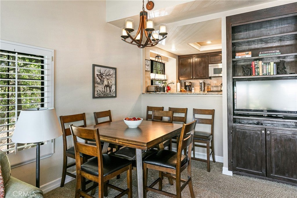 Lake Arrowhead, California, 92352, United States, 2 Bedrooms Bedrooms, ,3 BathroomsBathrooms,Residential,Active,1908134