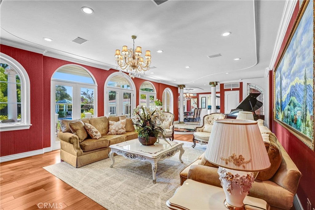 San Marino, California, 91108, United States, 5 Bedrooms Bedrooms, ,6 BathroomsBathrooms,Residential,Active,1905042
