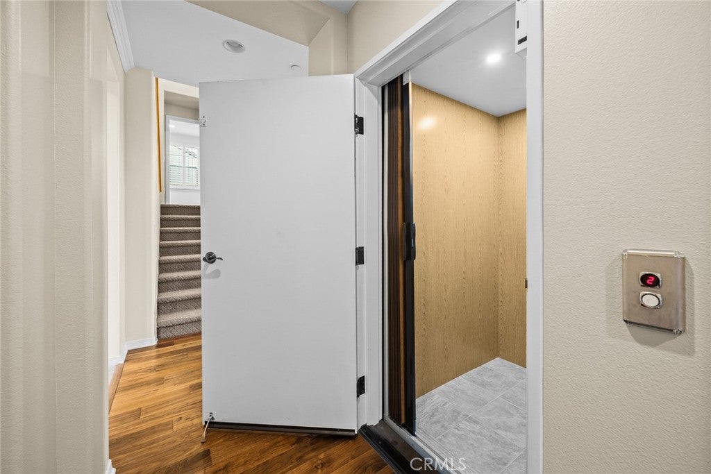 Monterey Park, California, 91754, United States, 5 Bedrooms Bedrooms, ,5 BathroomsBathrooms,Residential,Active,1988440