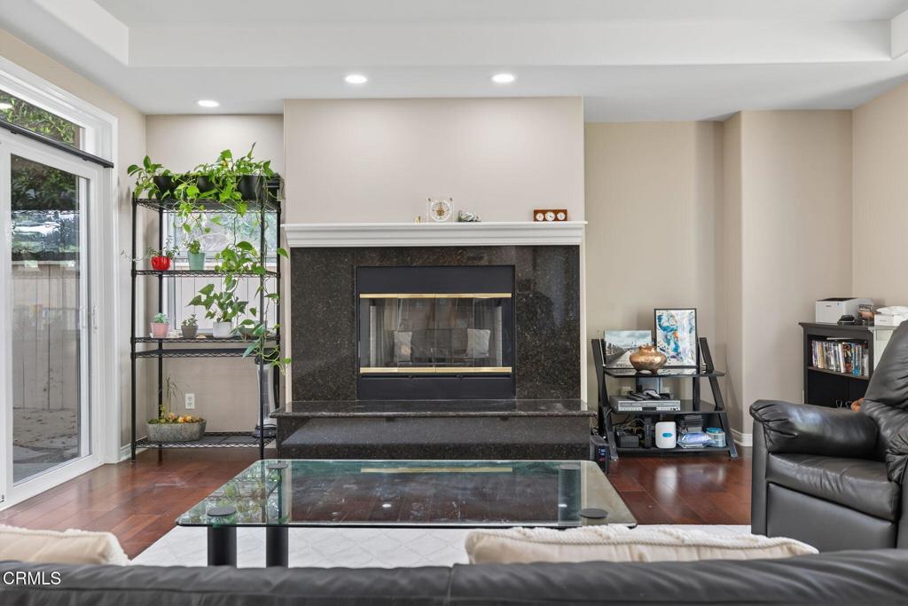 Camarillo, California, 93010, United States, 4 Bedrooms Bedrooms, ,4 BathroomsBathrooms,Residential,Active,1945047