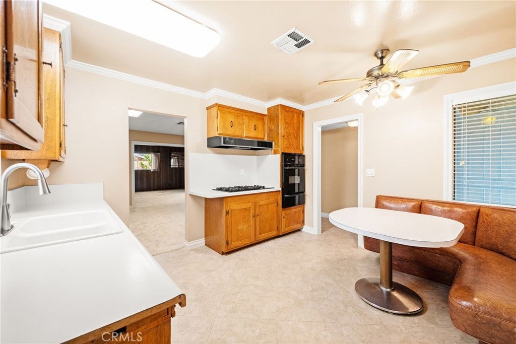 Garden Grove, California, 92845, United States, 4 Bedrooms Bedrooms, ,2 BathroomsBathrooms,Residential,Active,1915046